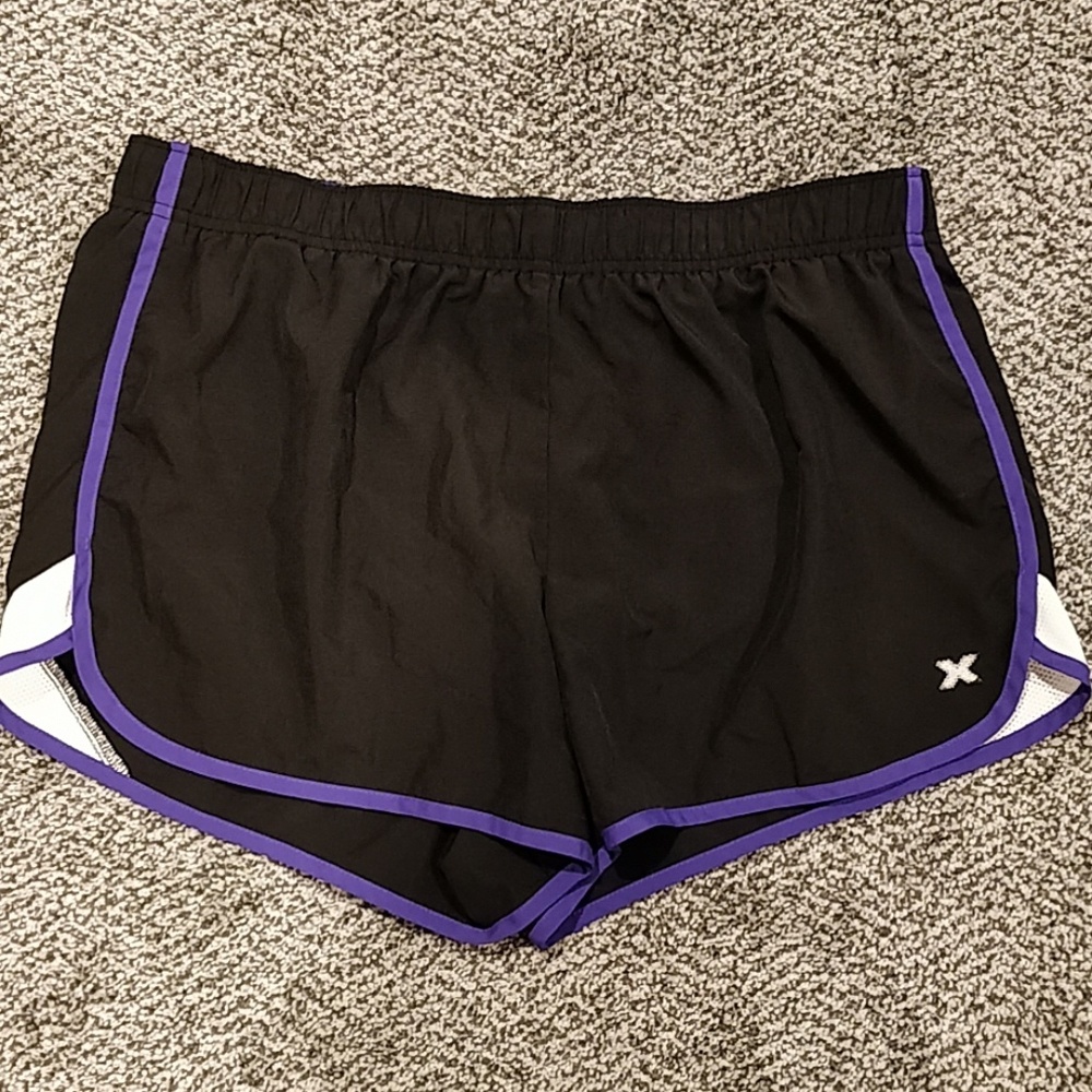 Xersion midrise running shorts